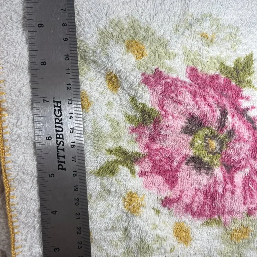Vintage Floral Peony Washcloth - Yellow Trim